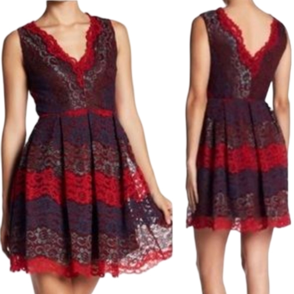 NSR Red and Gray Sleeveless Lace Pleated Dress‎ Size Medium